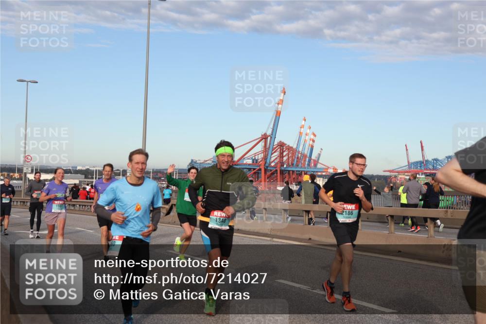 03.10.2024 - Köhlbrandbrückenlauf Matties Gatica Varas http://msf.ph/oto/7214027 03.10.2024 09:38:21 Position 2 1107, 60, 1340, 2186 meine-sportfotos.de