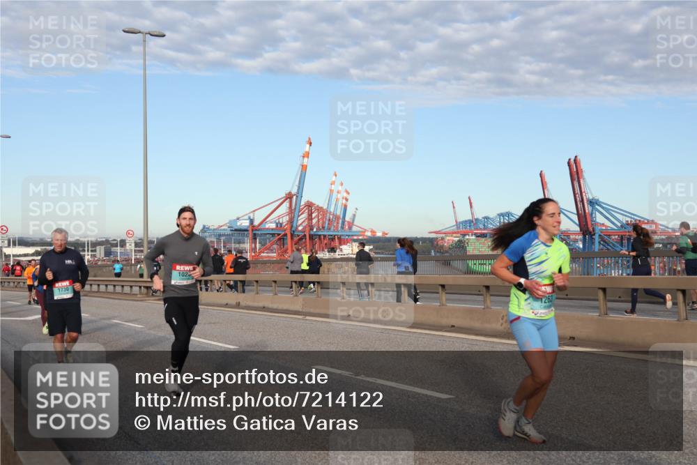 03.10.2024 - Köhlbrandbrückenlauf Matties Gatica Varas http://msf.ph/oto/7214122 03.10.2024 09:38:26 Position 2 1730, 102 meine-sportfotos.de