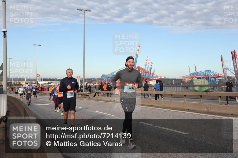 03.10.2024 - Köhlbrandbrückenlauf Matties Gatica Varas http://msf.ph/oto/7214139 03.10.2024 09:38:27 Position 2 1730, 1026 meine-sportfotos.de