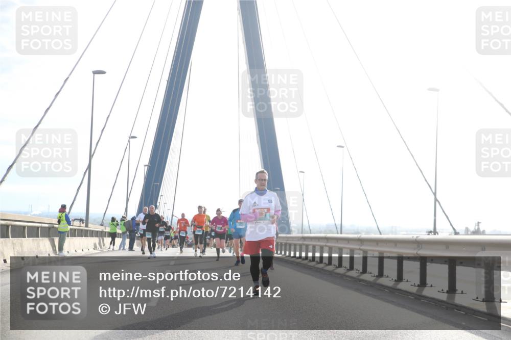 03.10.2024 - Köhlbrandbrückenlauf Jannik Wohlers http://msf.ph/oto/7214142 03.10.2024 09:21:48 Position 1  meine-sportfotos.de
