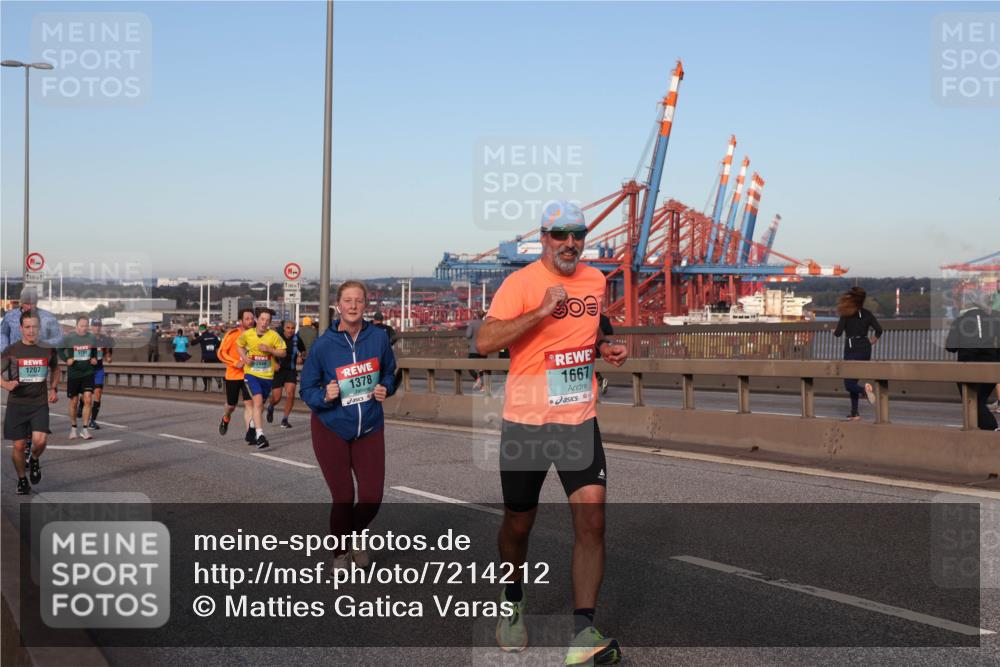 03.10.2024 - Köhlbrandbrückenlauf Matties Gatica Varas http://msf.ph/oto/7214212 03.10.2024 09:38:29 Position 2 500, 1207, 1701, 2084, 1378, 1667 meine-sportfotos.de