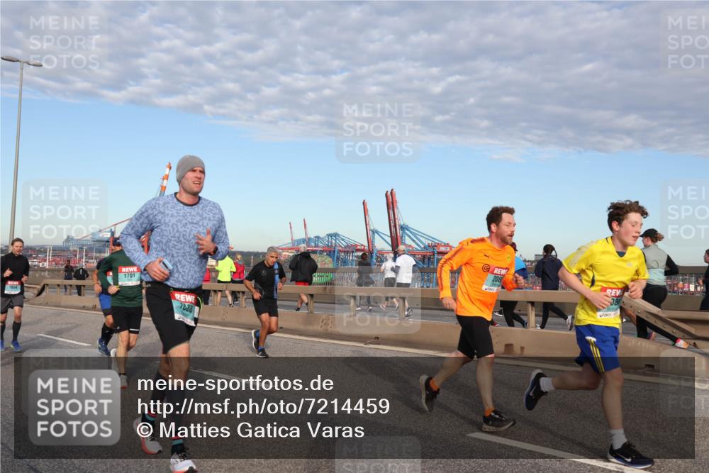 03.10.2024 - Köhlbrandbrückenlauf Matties Gatica Varas http://msf.ph/oto/7214459 03.10.2024 09:38:35 Position 2 1694, 1701, 7888, 208, 38 meine-sportfotos.de