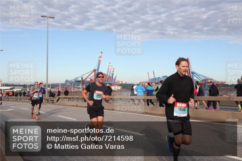 03.10.2024 - Köhlbrandbrückenlauf Matties Gatica Varas http://msf.ph/oto/7214598 03.10.2024 09:38:38 Position 2 1571, 3438, 1694 meine-sportfotos.de