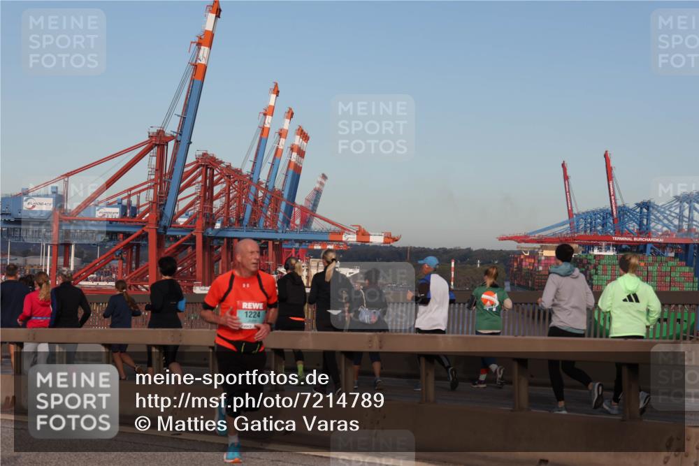 03.10.2024 - Köhlbrandbrückenlauf Matties Gatica Varas http://msf.ph/oto/7214789 03.10.2024 09:38:45 Position 2 26, 1224 meine-sportfotos.de