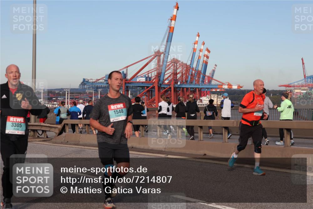 03.10.2024 - Köhlbrandbrückenlauf Matties Gatica Varas http://msf.ph/oto/7214807 03.10.2024 09:38:46 Position 2 3305, 1548 meine-sportfotos.de