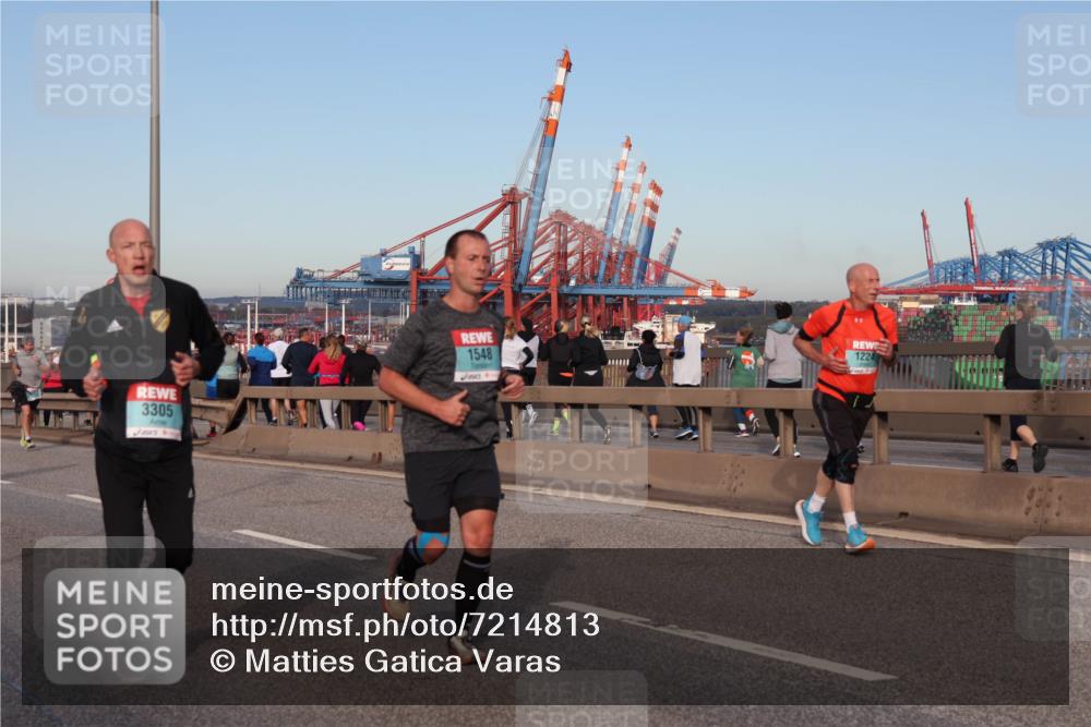 03.10.2024 - Köhlbrandbrückenlauf Matties Gatica Varas http://msf.ph/oto/7214813 03.10.2024 09:38:46 Position 2 3305, 1548, 1224 meine-sportfotos.de