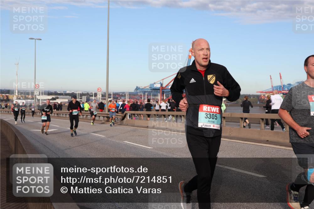 03.10.2024 - Köhlbrandbrückenlauf Matties Gatica Varas http://msf.ph/oto/7214851 03.10.2024 09:38:47 Position 2 3305 meine-sportfotos.de
