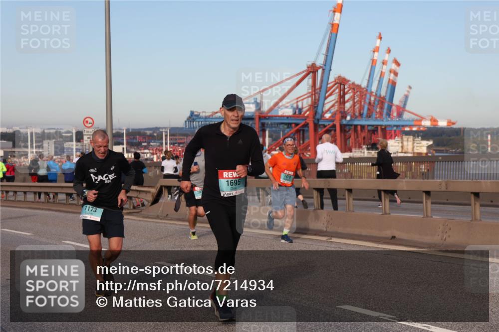 03.10.2024 - Köhlbrandbrückenlauf Matties Gatica Varas http://msf.ph/oto/7214934 03.10.2024 09:38:51 Position 2 1, 1, 2024, 1173, 1695, 1470 meine-sportfotos.de