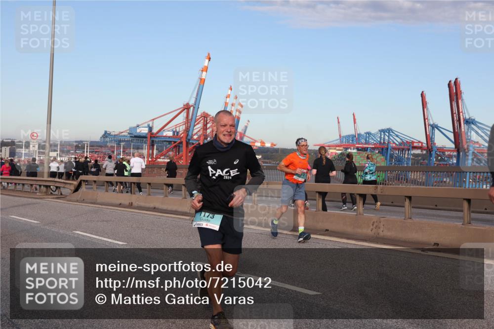 03.10.2024 - Köhlbrandbrückenlauf Matties Gatica Varas http://msf.ph/oto/7215042 03.10.2024 09:38:53 Position 2 2024, 1173 meine-sportfotos.de