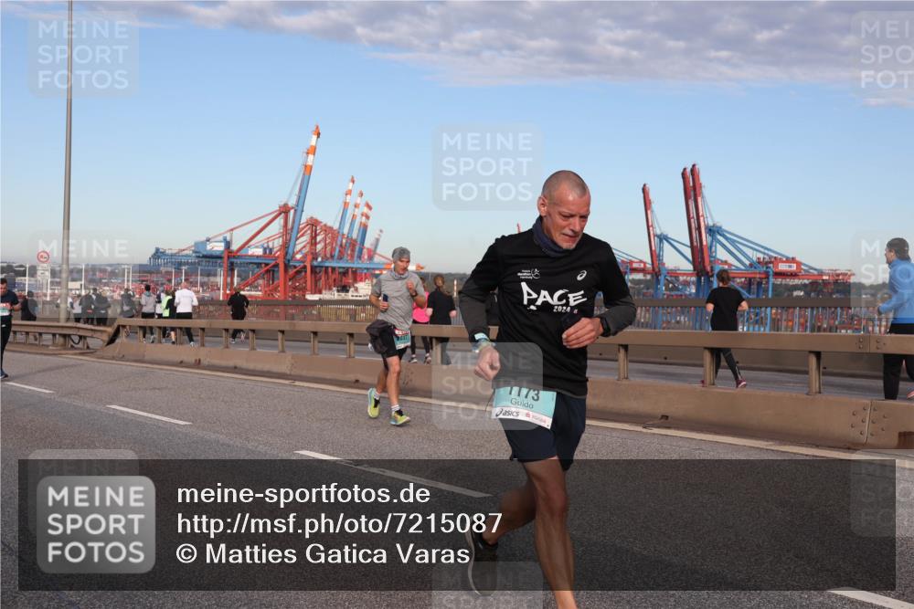 03.10.2024 - Köhlbrandbrückenlauf Matties Gatica Varas http://msf.ph/oto/7215087 03.10.2024 09:38:54 Position 2 2024, 1173 meine-sportfotos.de