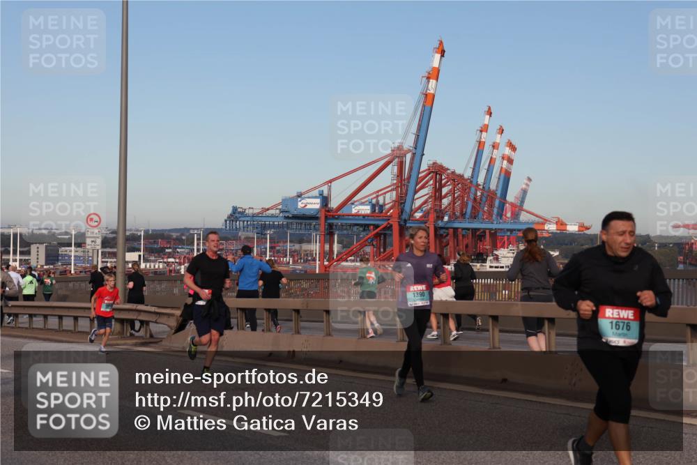 03.10.2024 - Köhlbrandbrückenlauf Matties Gatica Varas http://msf.ph/oto/7215349 03.10.2024 09:39:02 Position 2 1500, 1390, 1676 meine-sportfotos.de