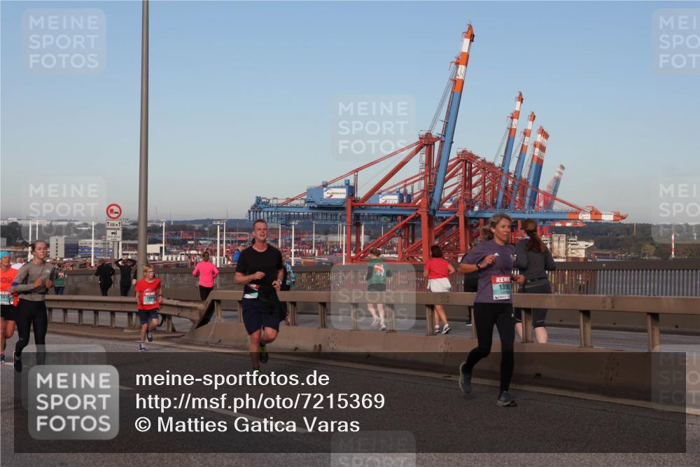 03.10.2024 - Köhlbrandbrückenlauf Matties Gatica Varas http://msf.ph/oto/7215369 03.10.2024 09:39:02 Position 2 1670, 500, 1, 1390 meine-sportfotos.de