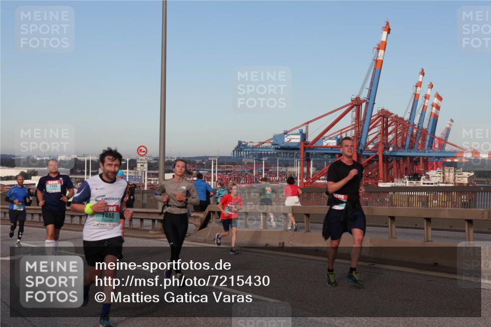03.10.2024 - Köhlbrandbrückenlauf Matties Gatica Varas http://msf.ph/oto/7215430 03.10.2024 09:39:04 Position 2 1144, 1488, 1500 meine-sportfotos.de