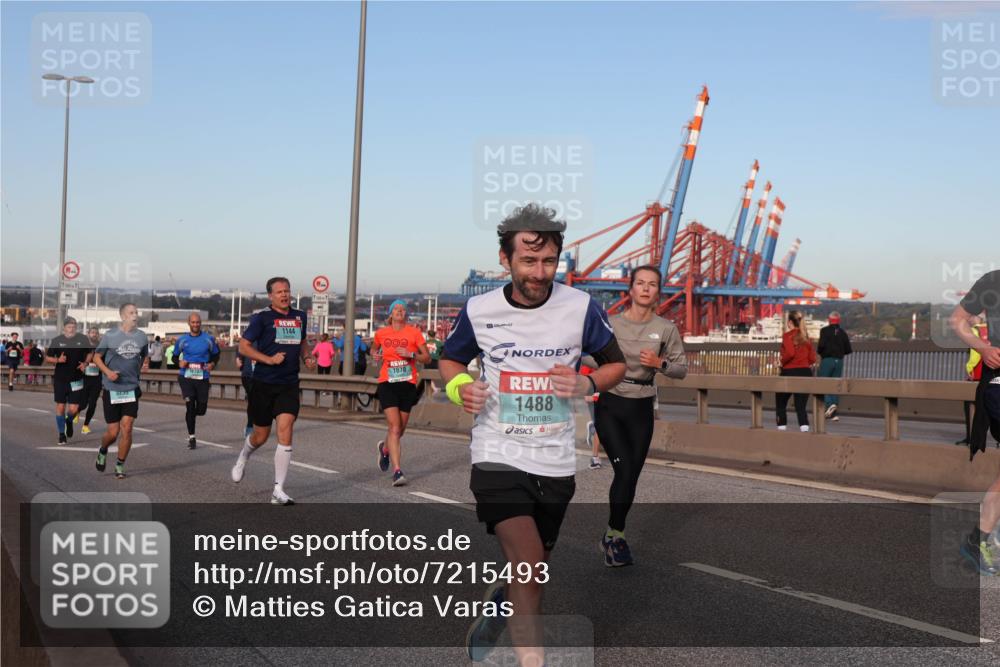03.10.2024 - Köhlbrandbrückenlauf Matties Gatica Varas http://msf.ph/oto/7215493 03.10.2024 09:39:06 Position 2 1144, 09, 1670, 1488 meine-sportfotos.de