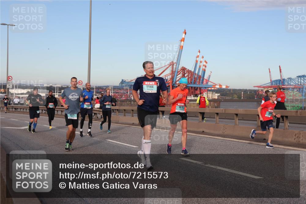 03.10.2024 - Köhlbrandbrückenlauf Matties Gatica Varas http://msf.ph/oto/7215573 03.10.2024 09:39:08 Position 2 00, 1, 5235, 1633, 1144, 1670, 1669 meine-sportfotos.de