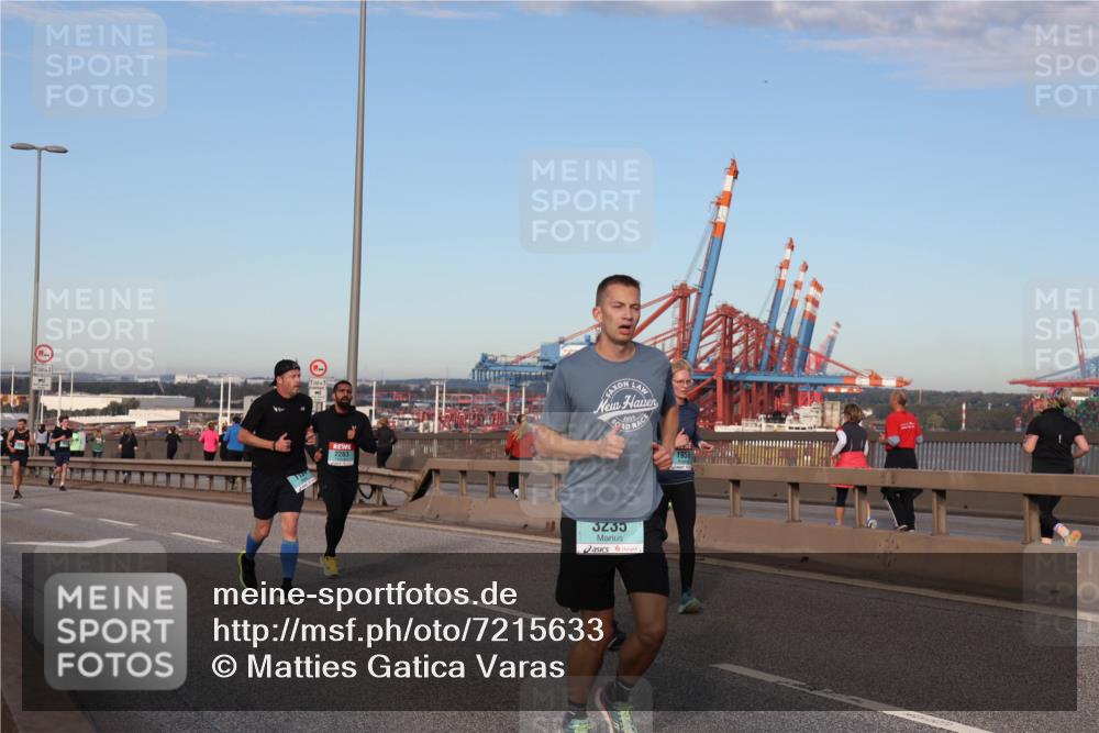 03.10.2024 - Köhlbrandbrückenlauf Matties Gatica Varas http://msf.ph/oto/7215633 03.10.2024 09:39:10 Position 2 2283, 3235 meine-sportfotos.de
