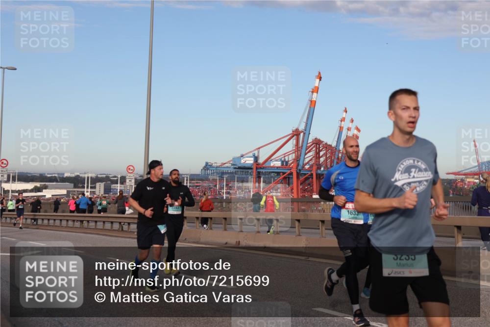 03.10.2024 - Köhlbrandbrückenlauf Matties Gatica Varas http://msf.ph/oto/7215699 03.10.2024 09:39:11 Position 2 2283, 1633 meine-sportfotos.de