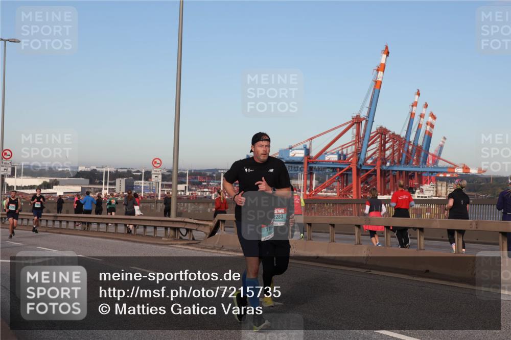 03.10.2024 - Köhlbrandbrückenlauf Matties Gatica Varas http://msf.ph/oto/7215735 03.10.2024 09:39:12 Position 2 500, 2283 meine-sportfotos.de