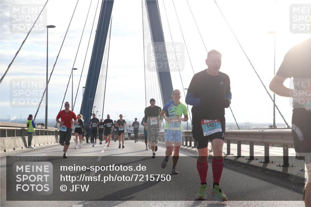 03.10.2024 - Köhlbrandbrückenlauf Jannik Wohlers http://msf.ph/oto/7215750 03.10.2024 09:22:15 Position 1 1350, 1263, 1487 meine-sportfotos.de