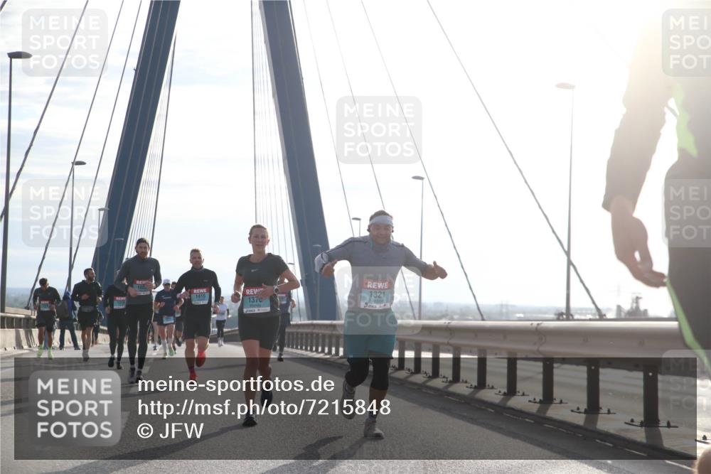 03.10.2024 - Köhlbrandbrückenlauf Jannik Wohlers http://msf.ph/oto/7215848 03.10.2024 09:22:20 Position 1 102, 1415, 137, 1321 meine-sportfotos.de