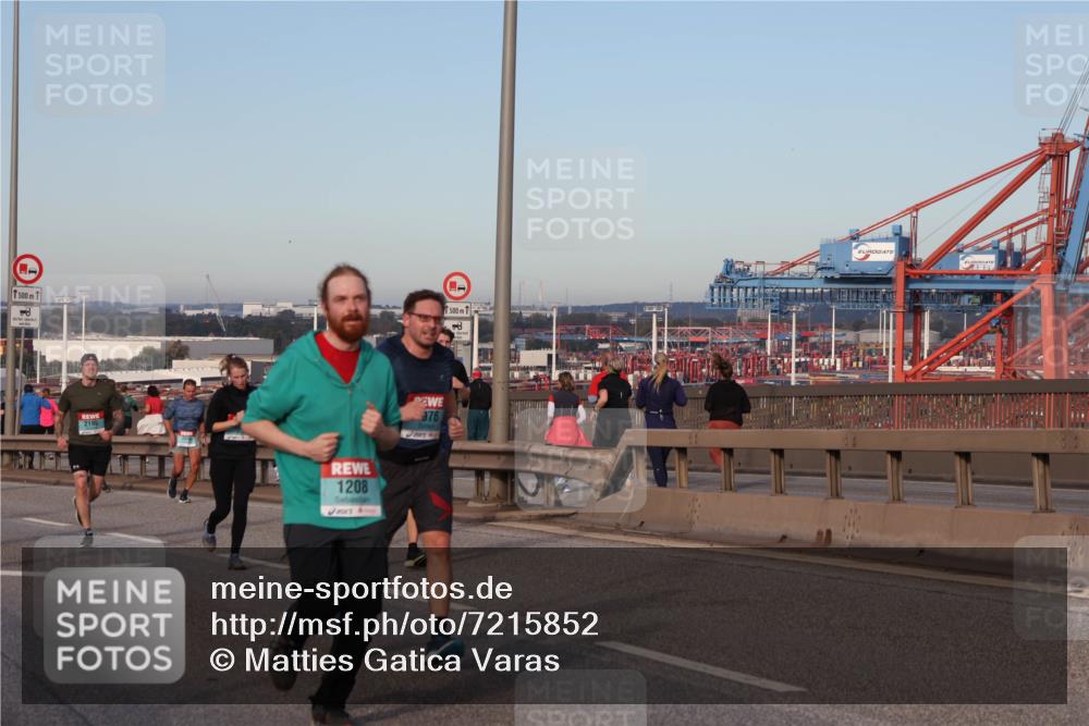 03.10.2024 - Köhlbrandbrückenlauf Matties Gatica Varas http://msf.ph/oto/7215852 03.10.2024 09:39:19 Position 2 1500, 1208, 376, 500 meine-sportfotos.de