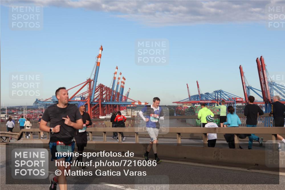 03.10.2024 - Köhlbrandbrückenlauf Matties Gatica Varas http://msf.ph/oto/7216086 03.10.2024 09:39:32 Position 2 1907, 149 meine-sportfotos.de
