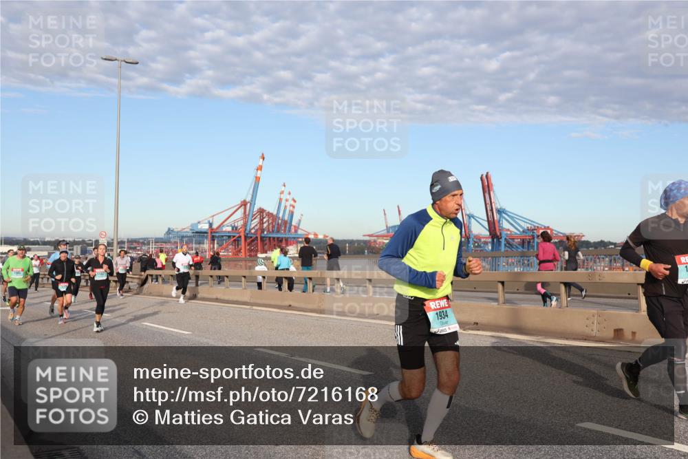 03.10.2024 - Köhlbrandbrückenlauf Matties Gatica Varas http://msf.ph/oto/7216168 03.10.2024 09:39:36 Position 2 1182, 1934, 1 meine-sportfotos.de