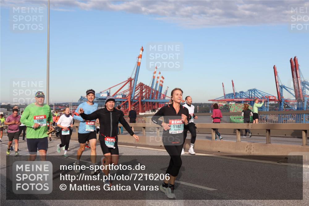 03.10.2024 - Köhlbrandbrückenlauf Matties Gatica Varas http://msf.ph/oto/7216206 03.10.2024 09:39:38 Position 2 1585, 1595, 1728, 1182 meine-sportfotos.de