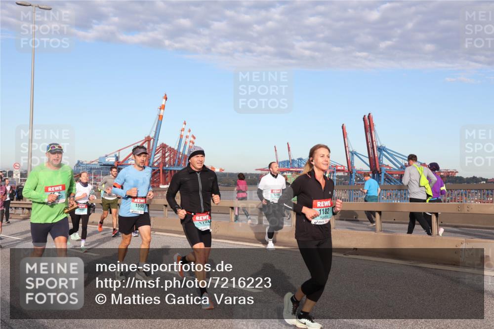 03.10.2024 - Köhlbrandbrückenlauf Matties Gatica Varas http://msf.ph/oto/7216223 03.10.2024 09:39:39 Position 2 1441, 1595, 1728, 1246, 1182 meine-sportfotos.de