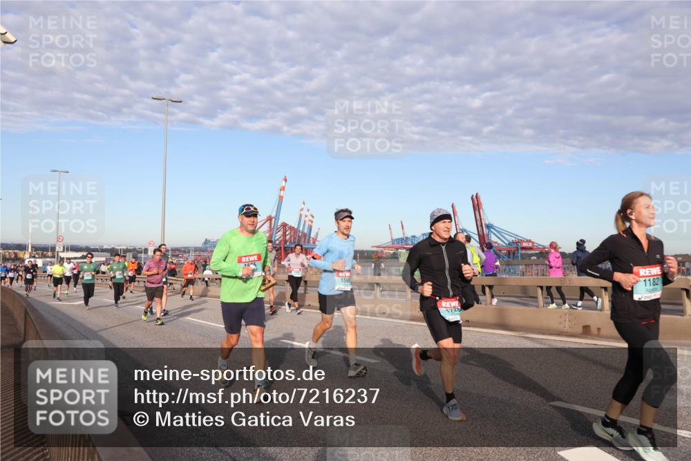 03.10.2024 - Köhlbrandbrückenlauf Matties Gatica Varas http://msf.ph/oto/7216237 03.10.2024 09:39:40 Position 2 1505, 1595, 1728, 1182 meine-sportfotos.de