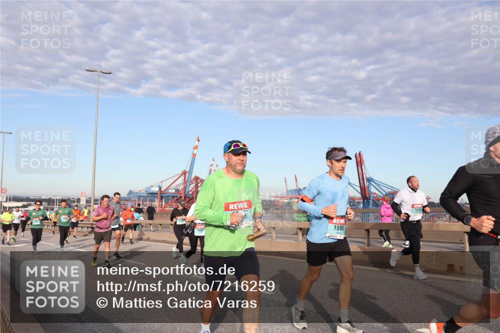 03.10.2024 - Köhlbrandbrückenlauf Matties Gatica Varas http://msf.ph/oto/7216259 03.10.2024 09:39:40 Position 2 1441, 1595, 1246 meine-sportfotos.de