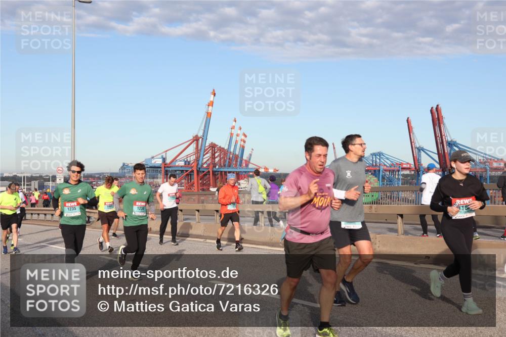 03.10.2024 - Köhlbrandbrückenlauf Matties Gatica Varas http://msf.ph/oto/7216326 03.10.2024 09:39:43 Position 2 1235, 1464, 1238, 16 meine-sportfotos.de