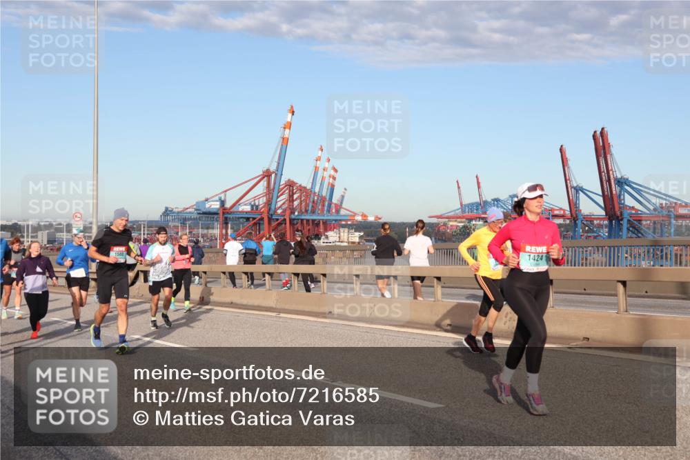 03.10.2024 - Köhlbrandbrückenlauf Matties Gatica Varas http://msf.ph/oto/7216585 03.10.2024 09:39:50 Position 2 1580, 1424 meine-sportfotos.de
