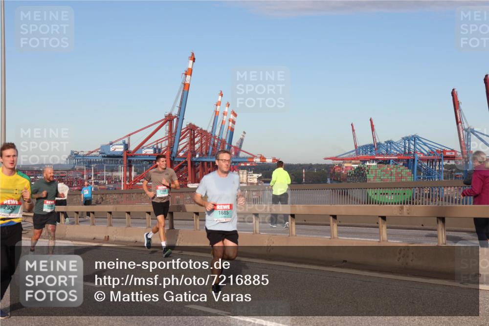 03.10.2024 - Köhlbrandbrückenlauf Matties Gatica Varas http://msf.ph/oto/7216885 03.10.2024 09:39:59 Position 2 2952, 1604, 2150, 1685 meine-sportfotos.de