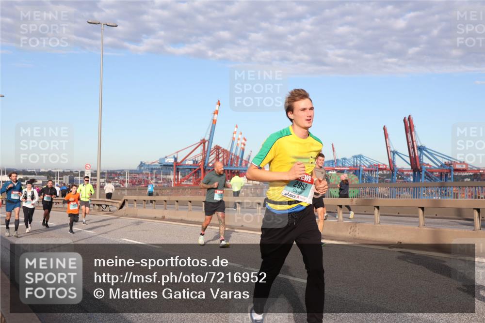 03.10.2024 - Köhlbrandbrückenlauf Matties Gatica Varas http://msf.ph/oto/7216952 03.10.2024 09:40:01 Position 2 2952 meine-sportfotos.de