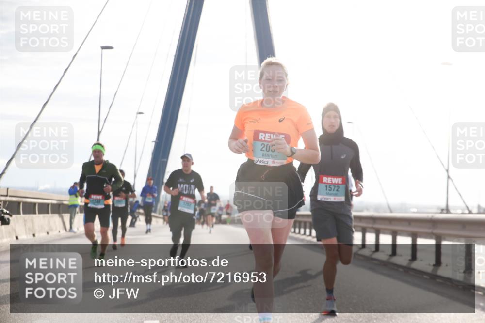 03.10.2024 - Köhlbrandbrückenlauf Jannik Wohlers http://msf.ph/oto/7216953 03.10.2024 09:22:31 Position 1 203, 1572 meine-sportfotos.de