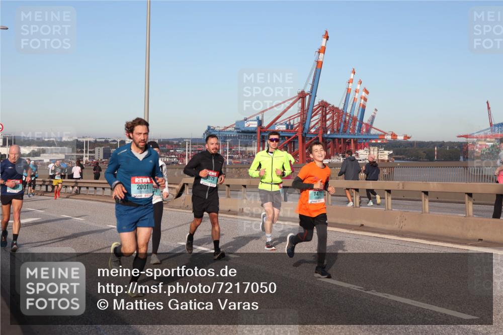 03.10.2024 - Köhlbrandbrückenlauf Matties Gatica Varas http://msf.ph/oto/7217050 03.10.2024 09:40:04 Position 2 1373, 2001, 147, 39 meine-sportfotos.de