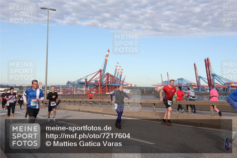 03.10.2024 - Köhlbrandbrückenlauf Matties Gatica Varas http://msf.ph/oto/7217604 03.10.2024 09:40:21 Position 2 1385, 2570 meine-sportfotos.de