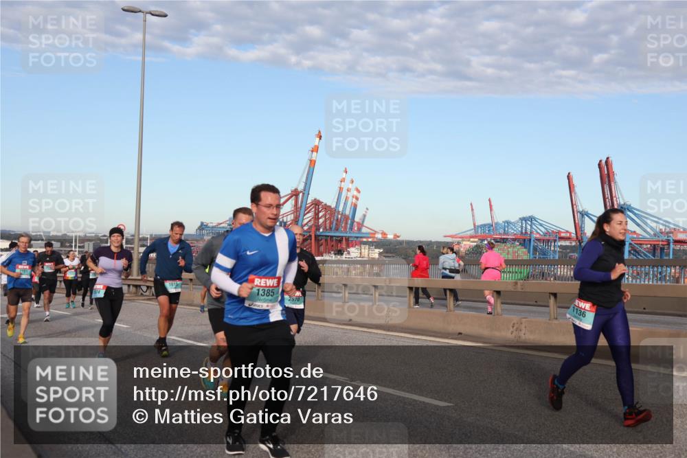 03.10.2024 - Köhlbrandbrückenlauf Matties Gatica Varas http://msf.ph/oto/7217646 03.10.2024 09:40:23 Position 2 2151, 1615, 1674, 1385, 2570, 1136 meine-sportfotos.de