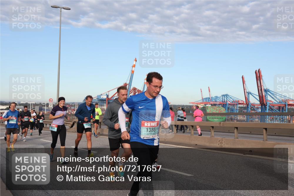 03.10.2024 - Köhlbrandbrückenlauf Matties Gatica Varas http://msf.ph/oto/7217657 03.10.2024 09:40:23 Position 2 2151, 1674, 1615, 54, 1385 meine-sportfotos.de
