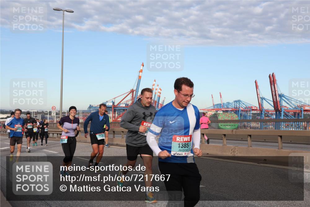 03.10.2024 - Köhlbrandbrückenlauf Matties Gatica Varas http://msf.ph/oto/7217667 03.10.2024 09:40:24 Position 2 151, 1615, 1674, 1385 meine-sportfotos.de