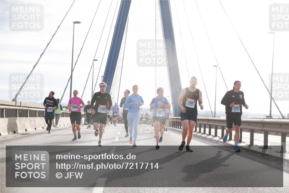 03.10.2024 - Köhlbrandbrückenlauf Jannik Wohlers http://msf.ph/oto/7217714 03.10.2024 09:22:52 Position 1 1186, 1400, 1427, 1358, 2220 meine-sportfotos.de