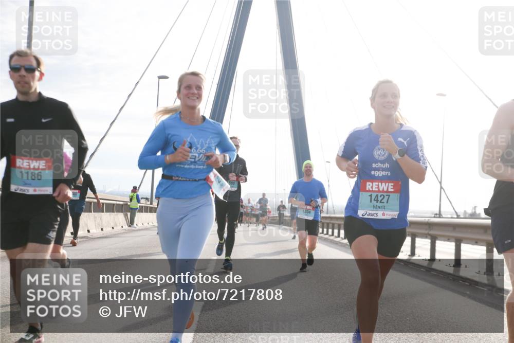 03.10.2024 - Köhlbrandbrückenlauf Jannik Wohlers http://msf.ph/oto/7217808 03.10.2024 09:22:55 Position 1 1186, 6, 66, 1304, 1427 meine-sportfotos.de