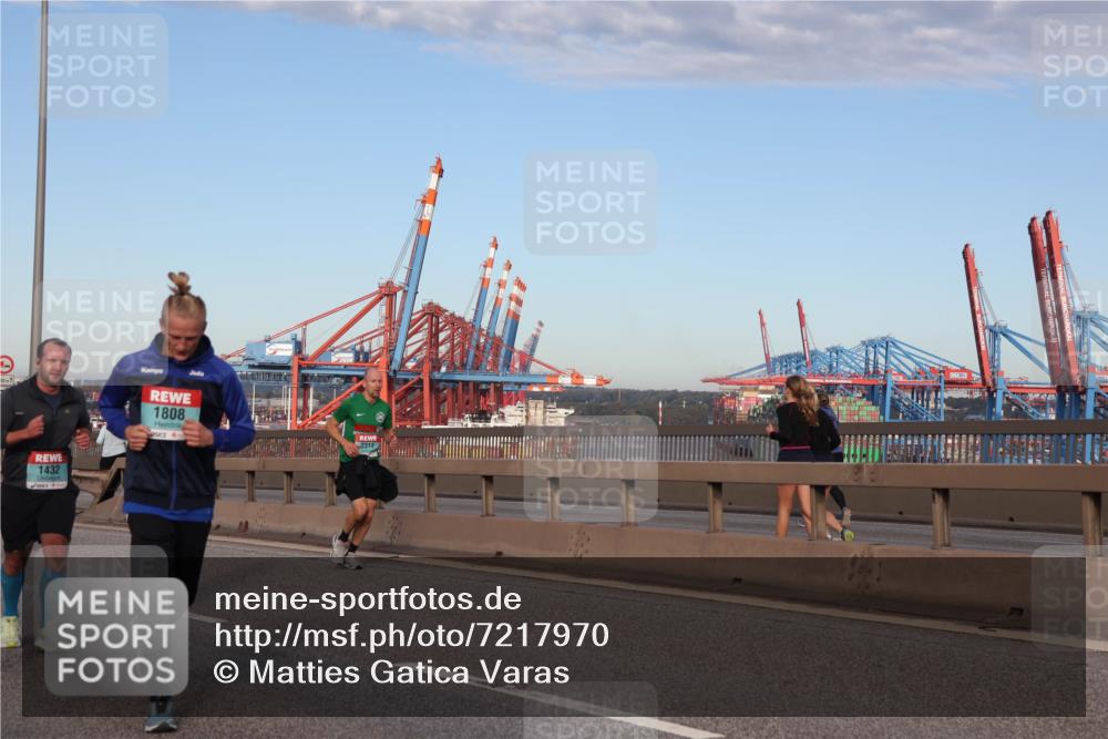 03.10.2024 - Köhlbrandbrückenlauf Matties Gatica Varas http://msf.ph/oto/7217970 03.10.2024 09:40:40 Position 2 00, 1, 1432, 1808 meine-sportfotos.de
