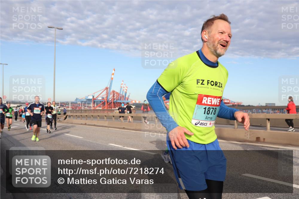 03.10.2024 - Köhlbrandbrückenlauf Matties Gatica Varas http://msf.ph/oto/7218274 03.10.2024 09:40:52 Position 2 1409, 1878 meine-sportfotos.de