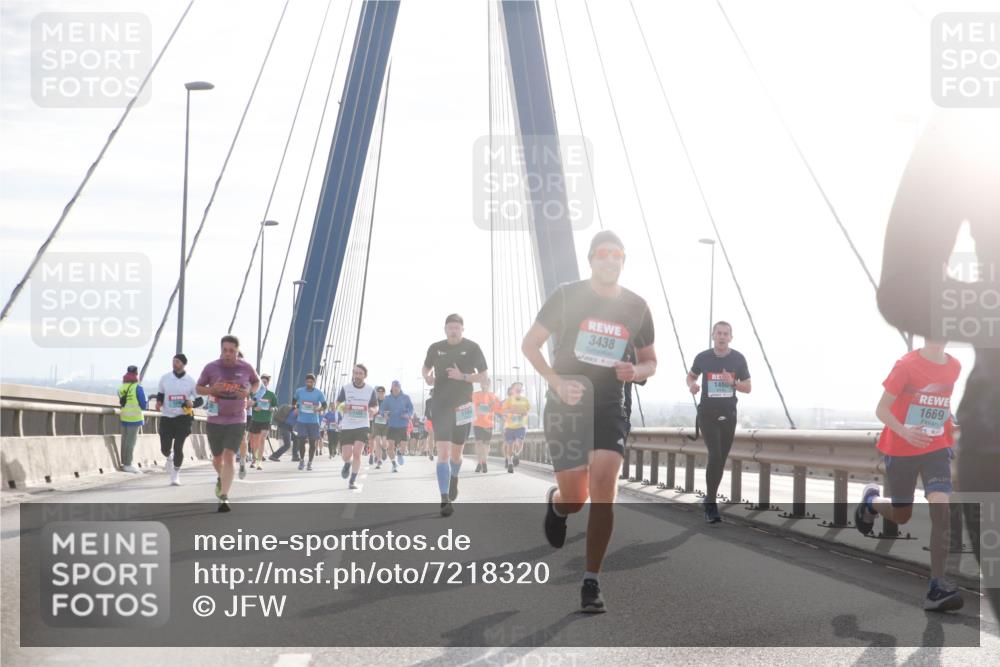 03.10.2024 - Köhlbrandbrückenlauf Jannik Wohlers http://msf.ph/oto/7218320 03.10.2024 09:23:10 Position 1 3438, 1460, 1669 meine-sportfotos.de