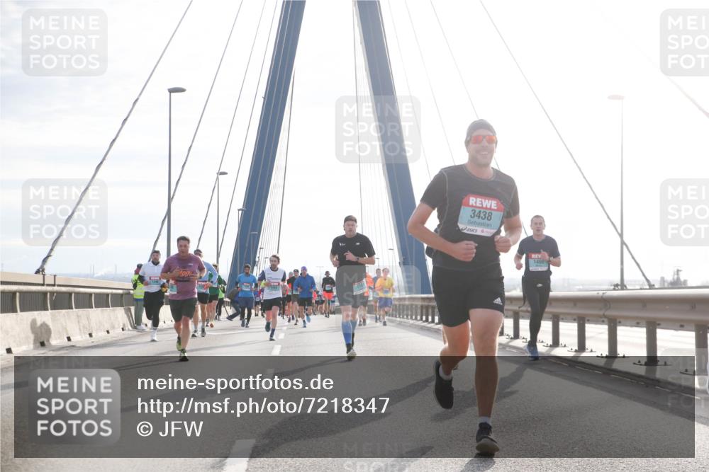 03.10.2024 - Köhlbrandbrückenlauf Jannik Wohlers http://msf.ph/oto/7218347 03.10.2024 09:23:10 Position 1 3438, 1460 meine-sportfotos.de