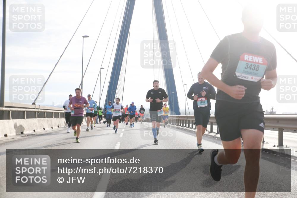 03.10.2024 - Köhlbrandbrückenlauf Jannik Wohlers http://msf.ph/oto/7218370 03.10.2024 09:23:11 Position 1 1730, 3438 meine-sportfotos.de