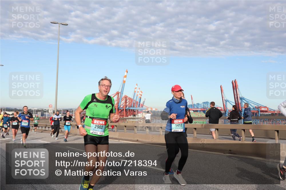 03.10.2024 - Köhlbrandbrückenlauf Matties Gatica Varas http://msf.ph/oto/7218394 03.10.2024 09:40:58 Position 2 1303, 2902, 1412 meine-sportfotos.de