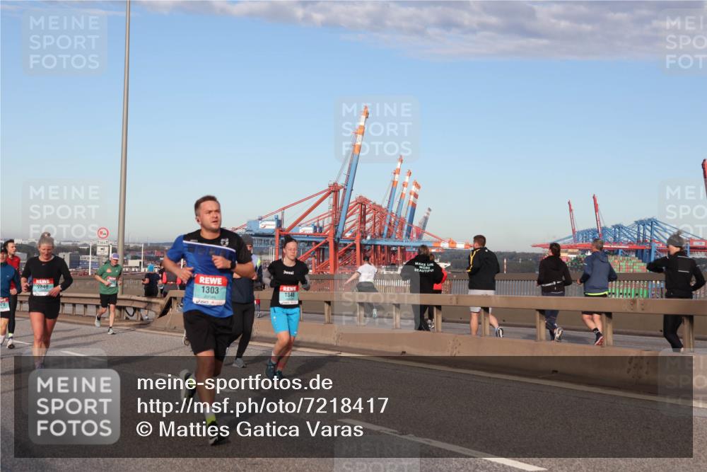 03.10.2024 - Köhlbrandbrückenlauf Matties Gatica Varas http://msf.ph/oto/7218417 03.10.2024 09:41:00 Position 2 2840, 500, 1, 1303, 1848 meine-sportfotos.de